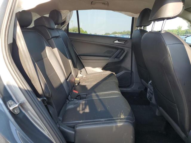 3VV2B7AX0MM003010 - 2021 VOLKSWAGEN TIGUAN SE Grafit foto 11