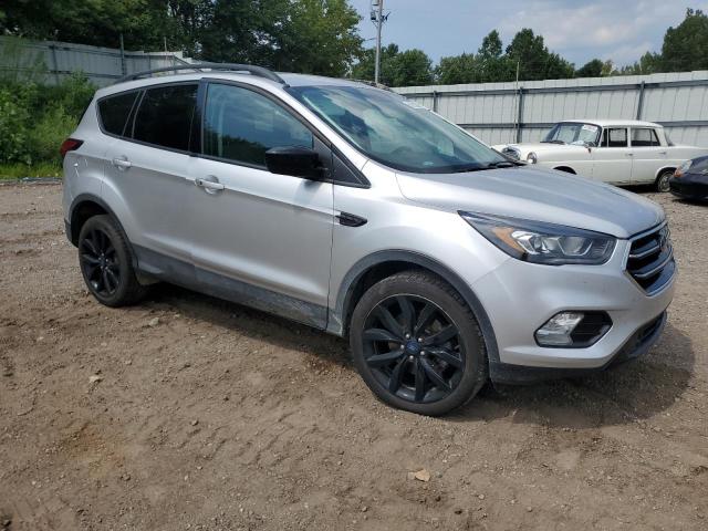 1FMCU9GD8KUA46424 - 2019 FORD ESCAPE SE 银色 照片 4