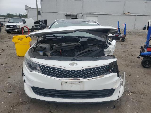 5XXGU4L34GG087863 - 2016 KIA OPTIMA EX Weiß Foto 5