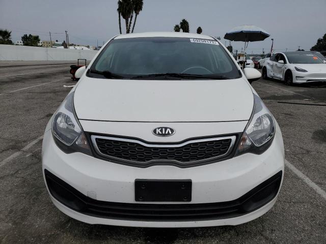 KNADN4A35E6338711 - 2014 KIA RIO EX WHITE photo 5