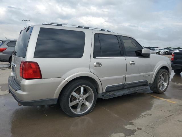 5LMFU27RX4LJ27558 - 2004 LINCOLN NAVIGATOR 银色 照片 3