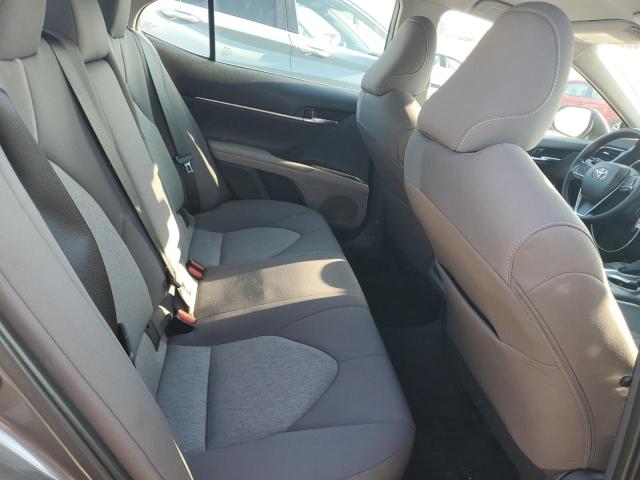 4T1C11AK0PU751811 - 2023 TOYOTA CAMRY LE GRAY photo 10