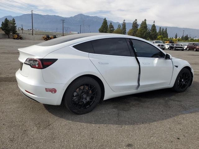 5YJ3E1EAXLF658792 - 2020 TESLA MODEL 3 WHITE photo 3