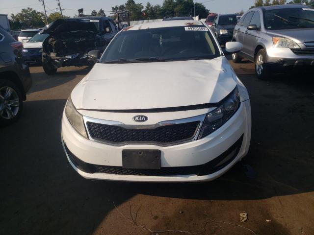 5XXGM4A74DG254465 - 2013 KIA OPTIMA LX WHITE photo 5