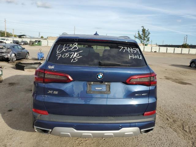 5UXCR6C5XKLL36638 - 2019 BMW X5 XDRIVE40I BLUE photo 6