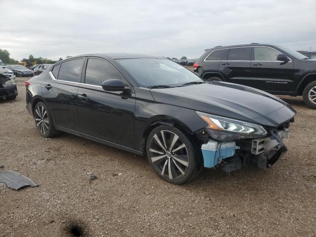 1N4BL4CV0KC106230 - 2019 NISSAN ALTIMA SR BLACK photo 4