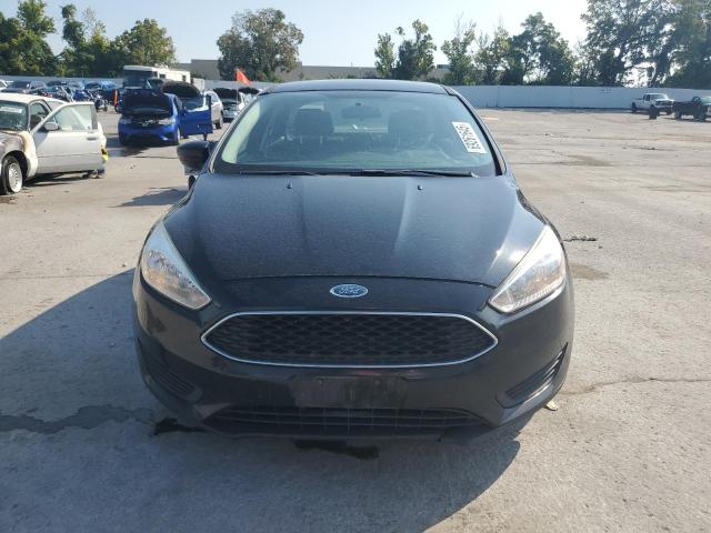 1FADP3F27JL204517 - 2018 FORD FOCUS SE BLACK photo 5