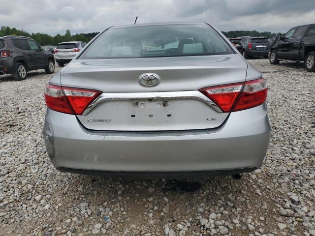 4T1BF1FK0FU113286 - 2015 TOYOTA CAMRY LE SILVER photo 6