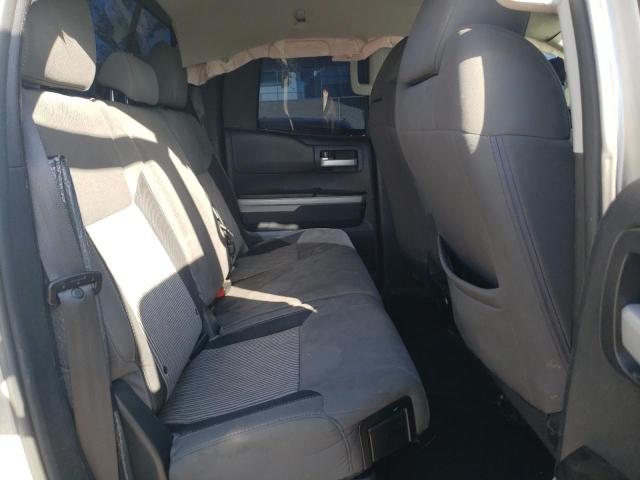 5TFUW5F14FX449369 - 2015 TOYOTA TUNDRA DOUBLE CAB SR/SR5 SILVER photo 10