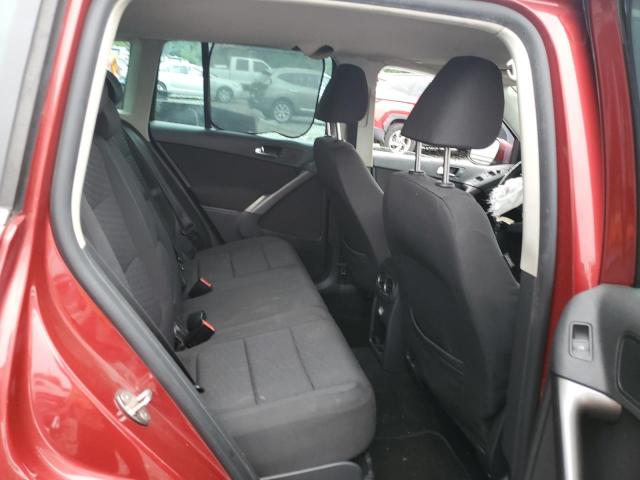 WVGAV75N09W525018 - 2009 VOLKSWAGEN TIGUAN S RED photo 11