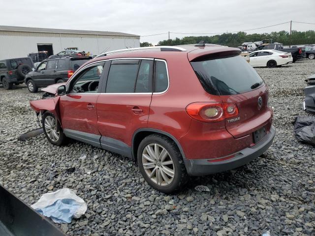 WVGAV75N09W525018 - 2009 VOLKSWAGEN TIGUAN S RED photo 2