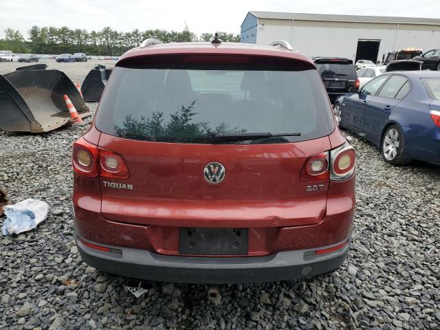 WVGAV75N09W525018 - 2009 VOLKSWAGEN TIGUAN S RED photo 6