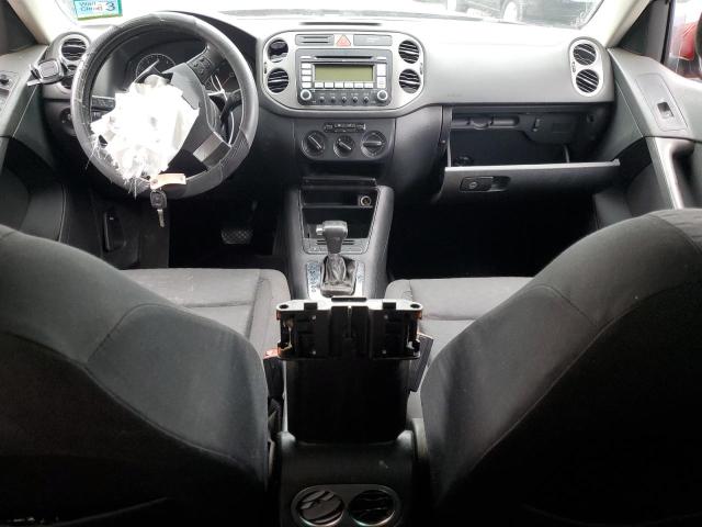 WVGAV75N09W525018 - 2009 VOLKSWAGEN TIGUAN S RED photo 8