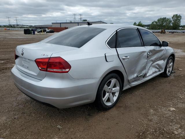 1VWBS7A39EC095021 - 2014 VOLKSWAGEN PASSAT SE SILVER photo 3