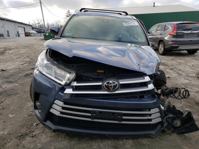 5TDJZRFH8JS913583 - 2018 TOYOTA HIGHLANDER SE BLUE photo 5