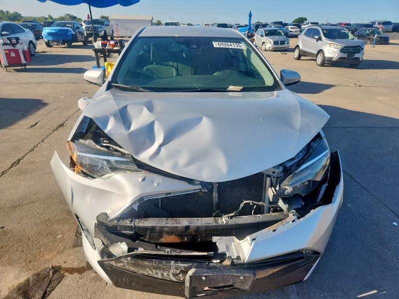 5YFBURHE7KP928141 - 2019 TOYOTA COROLLA LE L SILVER photo 5