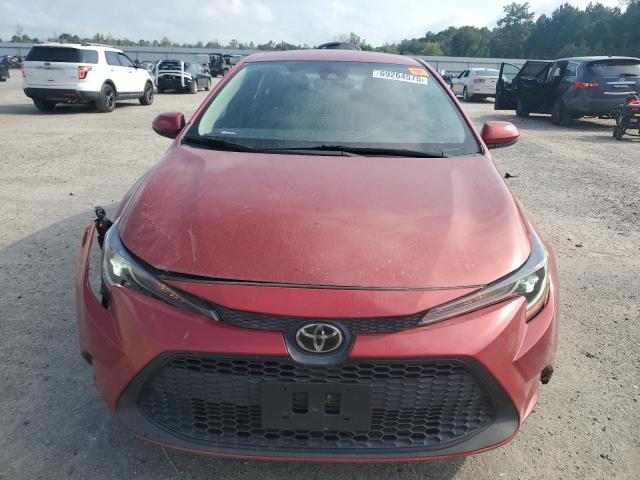 5YFEPMAEXMP169702 - 2021 TOYOTA COROLLA LE RED photo 5