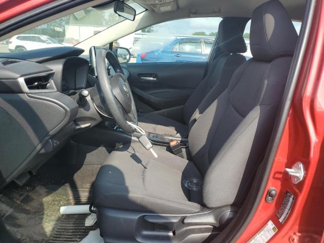 5YFEPMAEXMP169702 - 2021 TOYOTA COROLLA LE RED photo 7