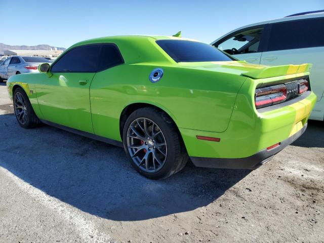 2C3CDZDJ8FH712631 - 2015 DODGE CHALLENGER SRT 392 GREEN photo 2