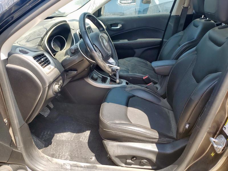 3C4NJDBB5JT282178 - 2018 JEEP COMPASS LATITUDE შავი ფოტო 7