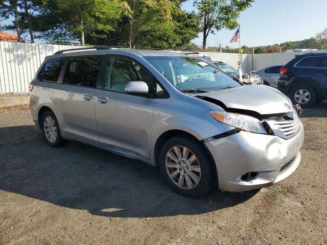 5TDJZ3DC8HS176643 - 2017 TOYOTA SIENNA LE SILVER photo 4