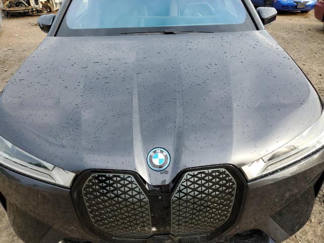 WB523CF05NCK47671 - 2022 BMW IX XDRIVE50 CHARCOAL photo 11