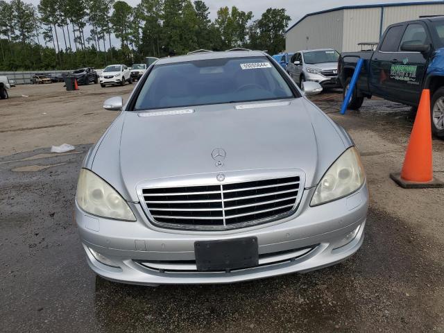 WDDNG71X47A109738 - 2007 MERCEDES-BENZ S 550 GRAY photo 5