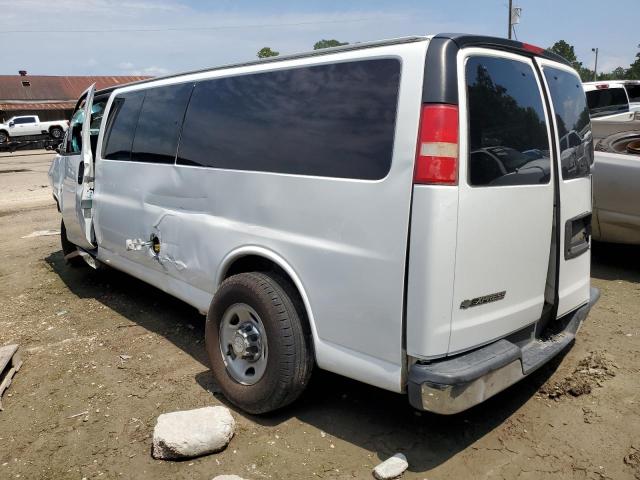 1GAZGPFG2H1105007 - 2017 CHEVROLET EXPRESS G3 LT WHITE photo 2