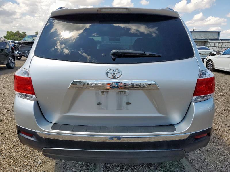 5TDZK3EH5CS066496 - 2012 TOYOTA HIGHLANDER BASE Gümüş fotoğraf 6