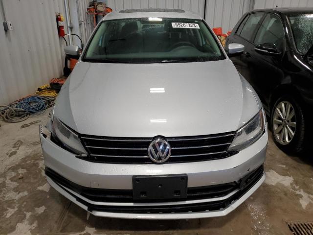 3VW2K7AJ1FM425622 - 2015 VOLKSWAGEN JETTA BASE 银色 照片 5