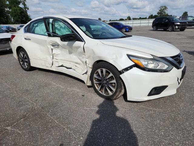 1N4AL3AP4GC184401 - 2016 NISSAN ALTIMA 2.5 白色 照片 4