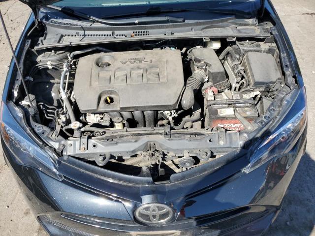 5YFBURHE1JP843097 - 2018 TOYOTA COROLLA L BLACK photo 11