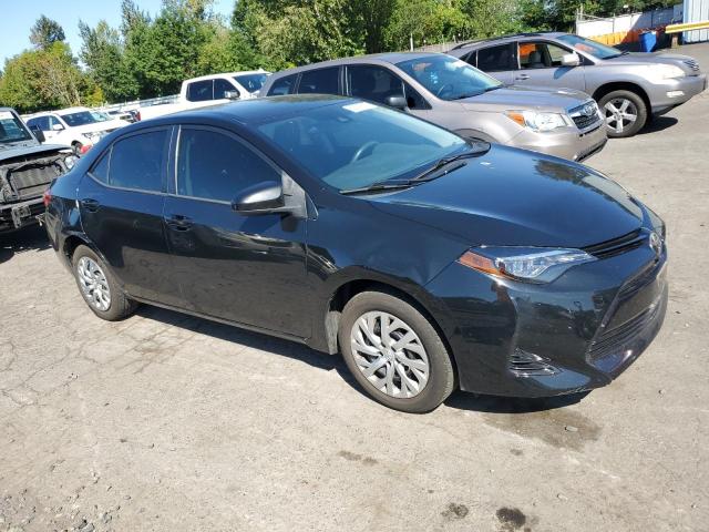 5YFBURHE1JP843097 - 2018 TOYOTA COROLLA L BLACK photo 4