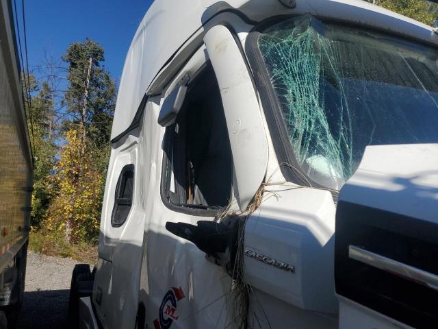 3AKJHHDRXRSUV1756 - 2024 FREIGHTLINER CASCADIA 1 WHITE photo 9