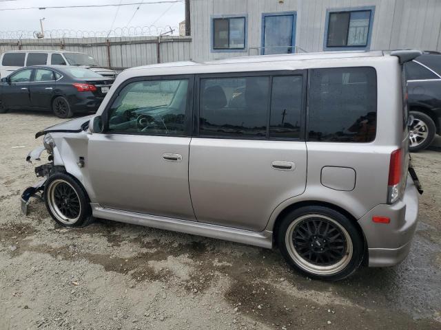 JTLKT324X64101005 - 2006 TOYOTA SCION XB GRAY photo 2