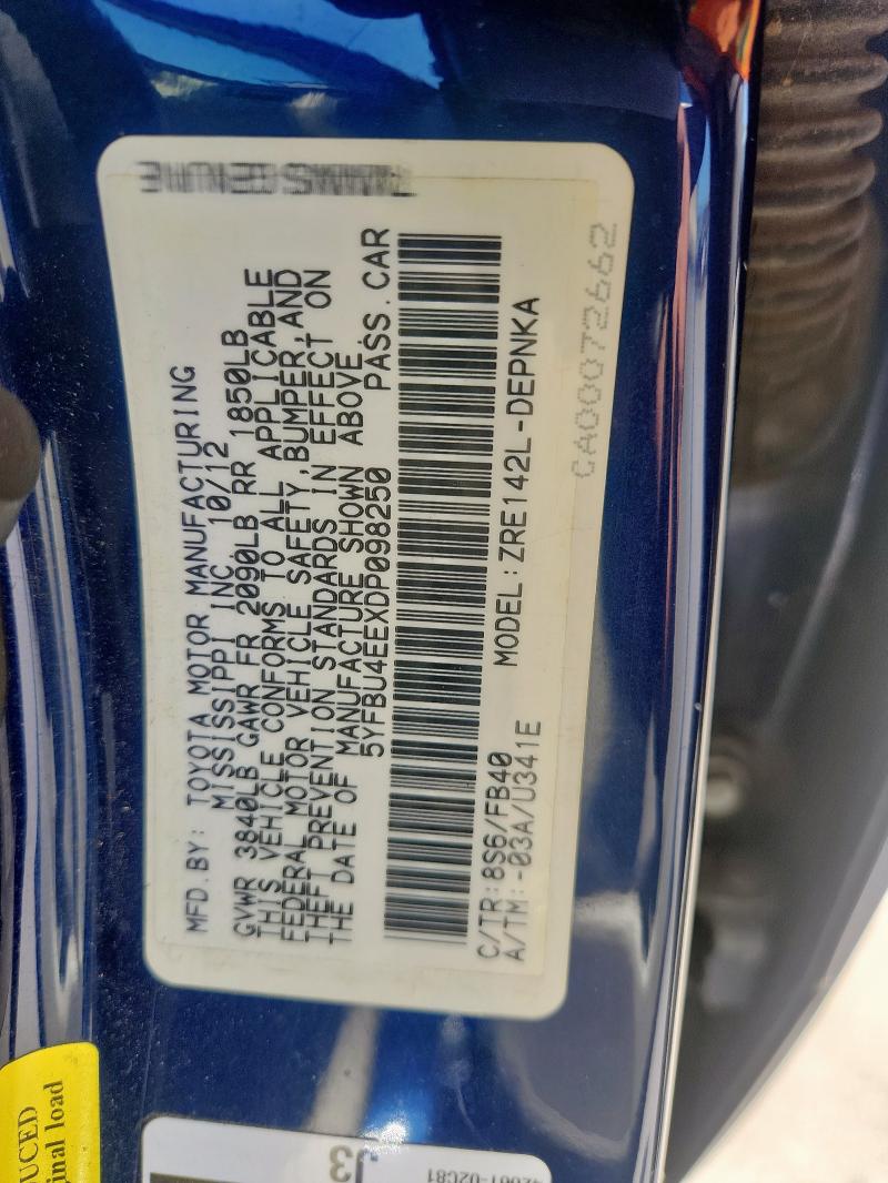 5YFBU4EEXDP098250 - 2013 TOYOTA COROLLA LE BASE BLUE photo 12