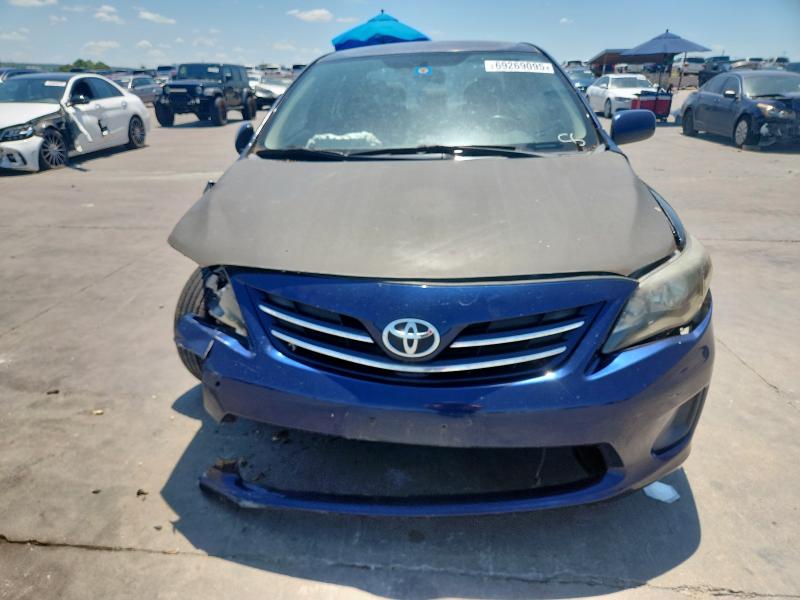 5YFBU4EEXDP098250 - 2013 TOYOTA COROLLA LE BASE BLUE photo 5