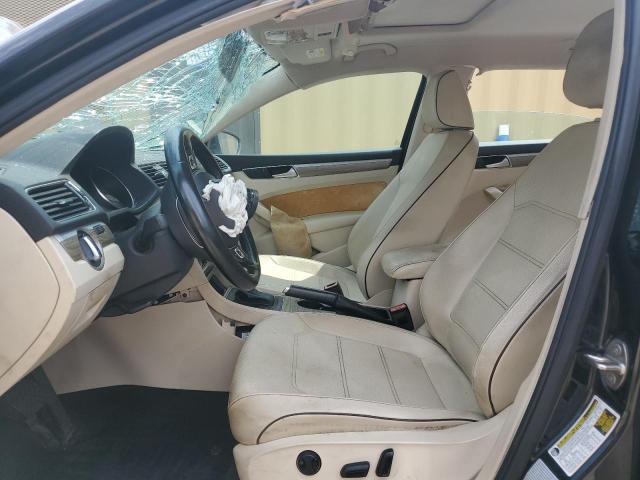 1VWBS7A32GC017697 - 2016 VOLKSWAGEN PASSAT SE BLACK photo 7