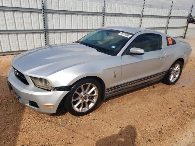 1ZVBP8AN2A5128710 - 2010 FORD MUSTANG SILVER photo 1