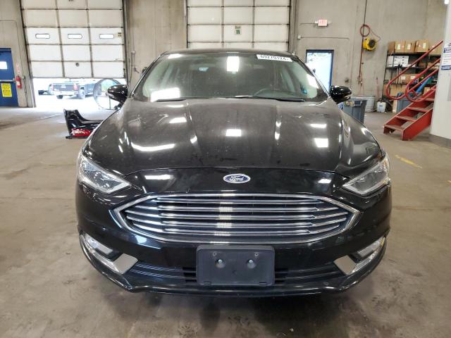 3FA6P0HD2HR243582 - 2017 FORD FUSION SE BLACK photo 5