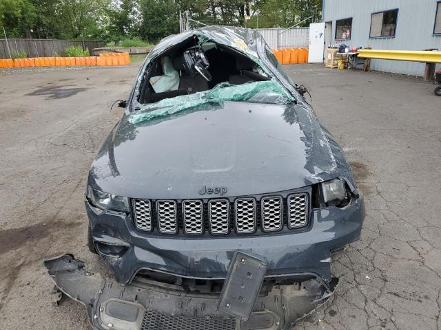 1C4RJFAG6HC851460 - 2017 JEEP GRAND CHEROKEE LAREDO CHARCOAL photo 5