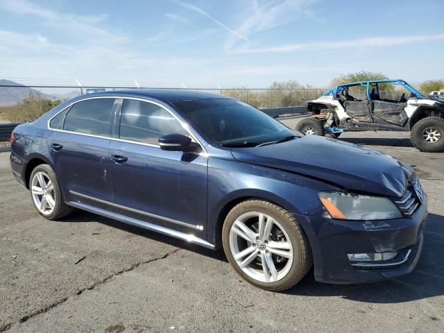 1VWCN7A36DC044652 - 2013 VOLKSWAGEN PASSAT SEL BLUE photo 4