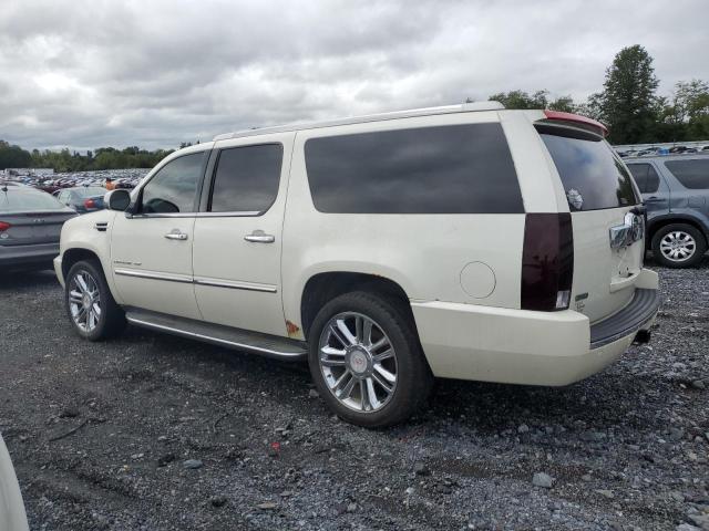 1GYS4HEF5BR174700 - 2011 CADILLAC ESCALADE ESV LUXURY WHITE photo 2