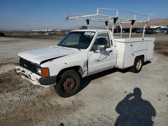 JT5RN55T0G7006063 - 1986 TOYOTA PICKUP CAB CHASSIS RN55 WHITE photo 1