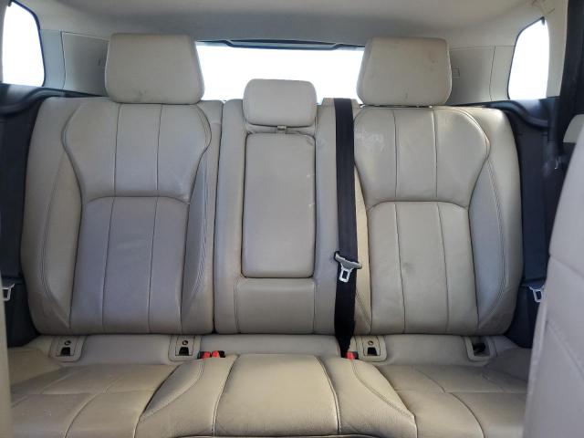 SALVP2RXXJH300962 - 2018 LAND ROVER RANGE ROVE SE WHITE photo 10