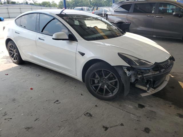 5YJ3E1EA0MF921390 - 2021 TESLA MODEL 3 WHITE photo 4