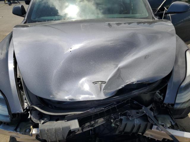 5YJ3E1EA2PF691470 - 2023 TESLA MODEL 3 ნაცრისფერი ფოტო 12