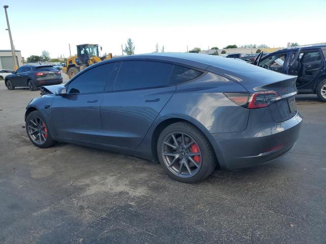 5YJ3E1EA2PF691470 - 2023 TESLA MODEL 3 ნაცრისფერი ფოტო 2