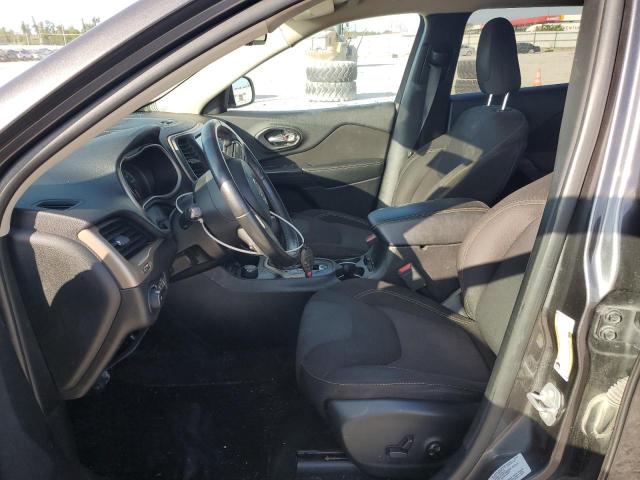 1C4PJMCS3HW503692 - 2017 JEEP CHEROKEE LATITUDE WHITE photo 7