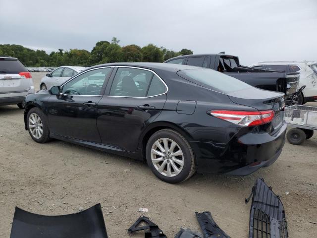 4T1B11HKXJU600483 - 2018 TOYOTA CAMRY L BLACK photo 2